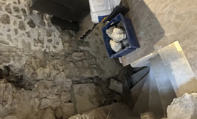 Transformation d'une maison classée monument historique à Vence , Antibes, ARENO